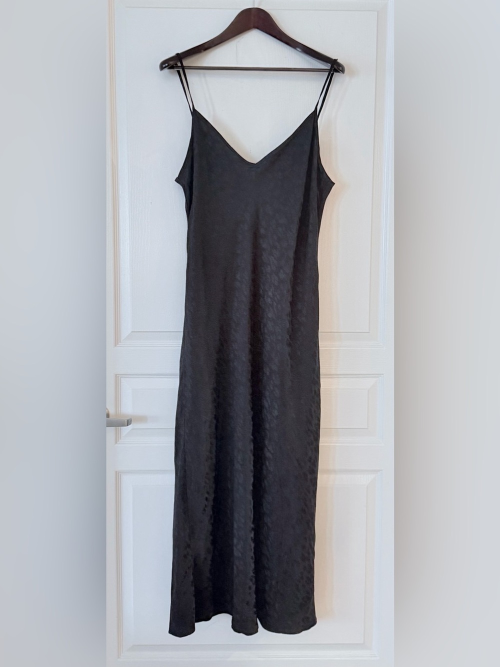 Zara Black V-Neck Maxi Slip Dress with Subtle Texture